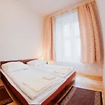 Apartman Cracow 24 *