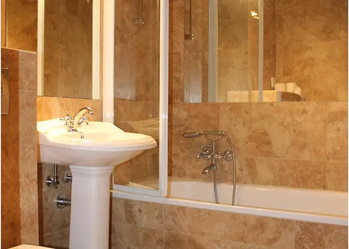 克拉科夫公寓24 *